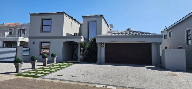 4 Bedroom Property for Sale in Calypso Beach Western Cape